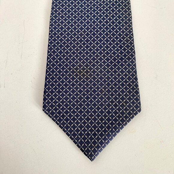 Van Heusen 100% Silk Mens Necktie Blue With White Square Pattern Classic Design - Picture 2 of 7